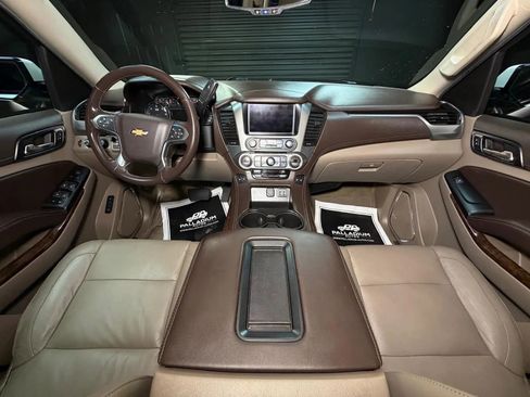 Used 2018 Chevrolet Suburban LT w/ Max Trailering Package AWD/4WD image 10