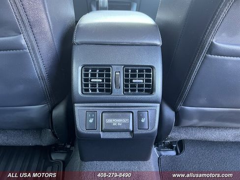 Used 2018 Subaru Legacy 3.6R Limited AWD/4WD image 31