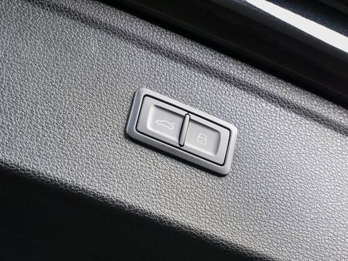 Used 2023 Audi Q5 2.0T Premium Plus w/ Premium Plus Package image 29