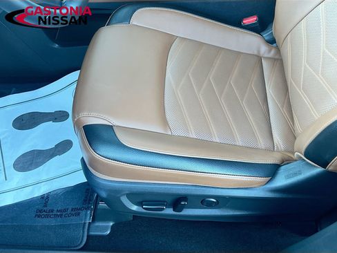 Used 2024 Nissan Pathfinder Platinum w/ Cargo Package image 25