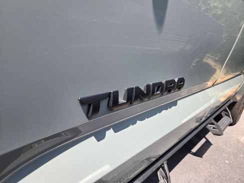 Used 2025 Toyota Tundra Limited AWD/4WD image 5