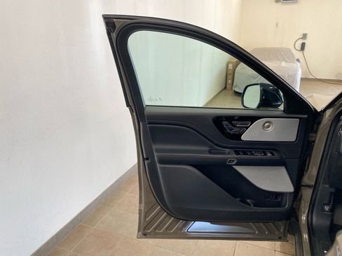 New 2025 Lincoln Aviator Reserve w/ Equipment Group 201A image 16