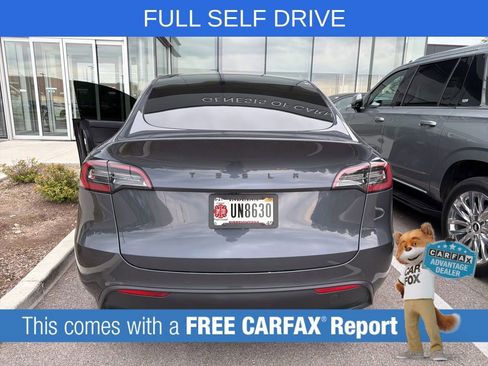 Used 2022 Tesla Model Y Performance AWD/4WD image 32