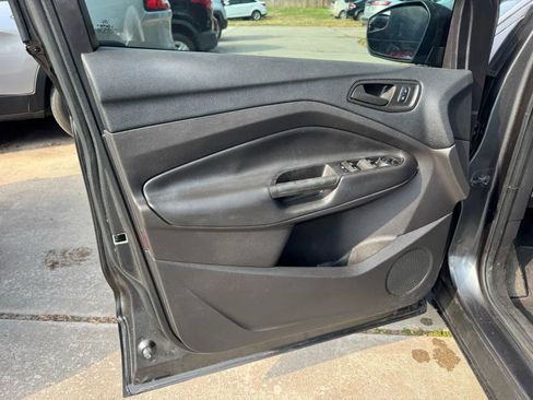 Used 2018 Ford Escape S FWD image 15