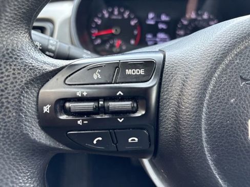 Used 2022 Kia Rio LX FWD image 16
