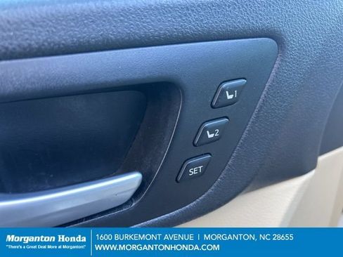 Used 2015 Toyota Highlander Limited Platinum AWD/4WD image 15