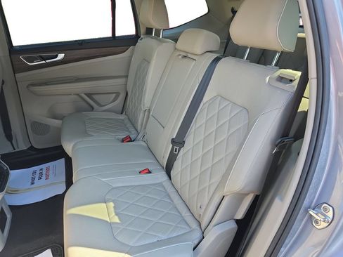 Certified 2024 Volkswagen Atlas SEL Premium R-Line AWD/4WD image 21