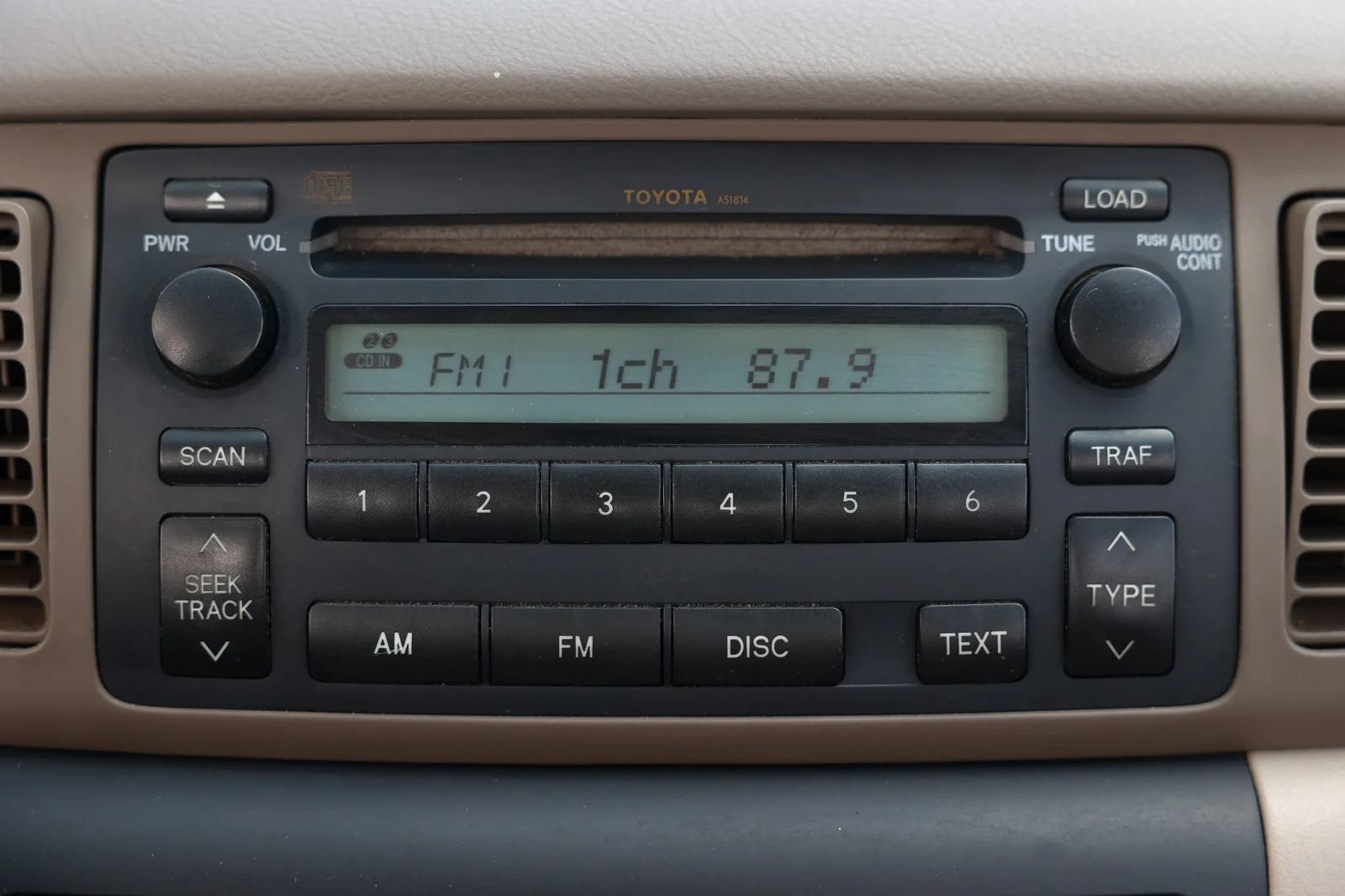 Used 2006 Toyota Corolla LE w/ Audio Value Pkg FWD image 30
