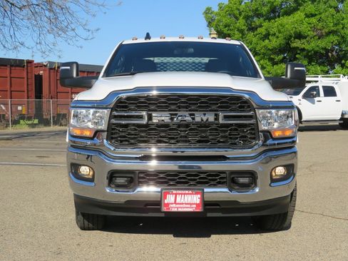 New 2024 RAM 3500 Tradesman w/ Chrome Appearance Group image 5
