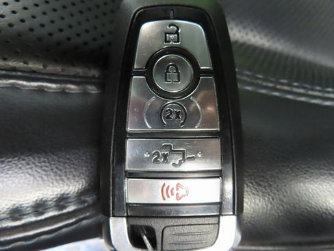 Used 2025 Ford F250 Platinum image 78