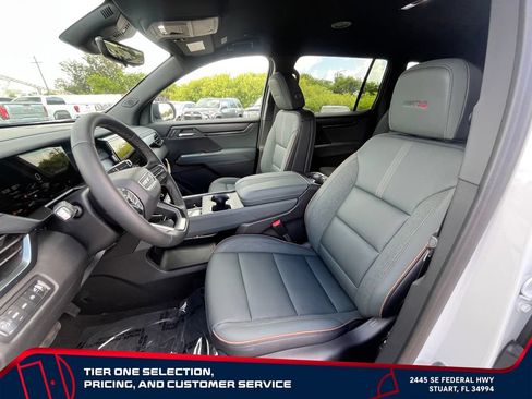 New 2026 GMC Acadia AT4 w/ Luxury Package AWD/4WD image 10