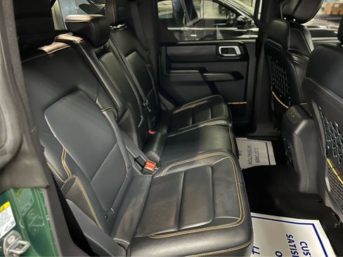 Used 2024 Ford Bronco Badlands image 21