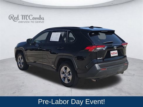 Used 2025 Toyota RAV4 LE AWD/4WD image 4