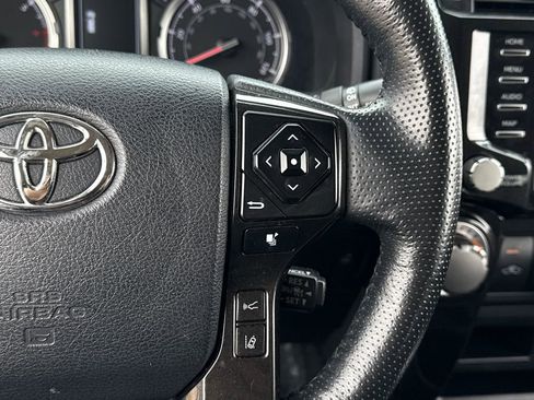 Used 2024 Toyota 4Runner TRD Off-Road Premium image 33