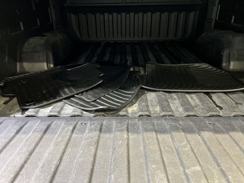 Used 2023 Chevrolet Silverado 1500 LTZ w/ LTZ Premium Package image 14