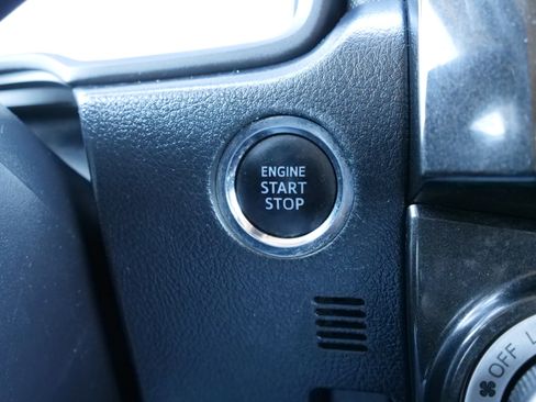 Used 2020 Toyota 4Runner SR5 image 25