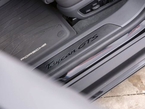 Used 2022 Porsche Taycan GTS AWD/4WD image 22