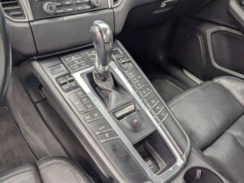 Used 2017 Porsche Macan S image 19