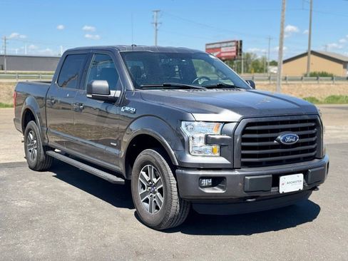 Used 2015 Ford F150 XLT w/ Equipment Group 302A Luxury AWD/4WD image 38