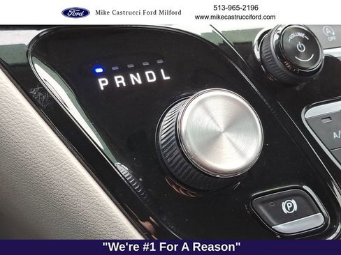 Used 2018 Chrysler Pacifica Touring Plus w/ Tire & Wheel Group image 16