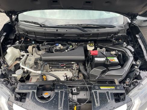 Used 2018 Nissan Rogue AWD image 24