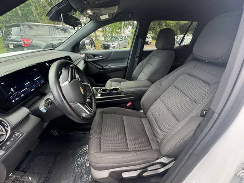 Used 2025 Chevrolet Equinox LT AWD/4WD image 25