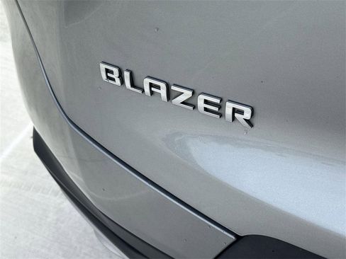 Used 2023 Chevrolet Blazer LT image 29