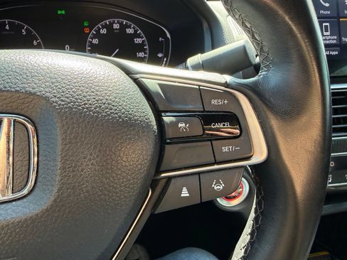 Used 2021 Honda Accord Sport image 13