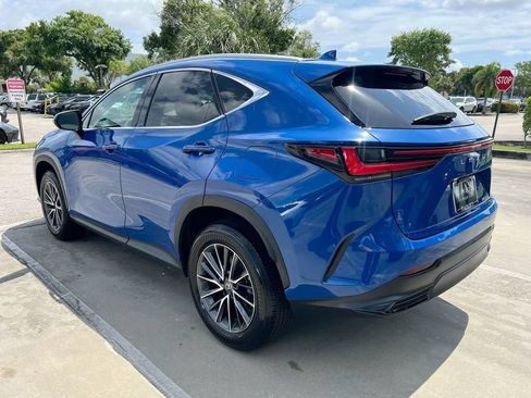 Used 2025 Lexus NX 250 FWD w/ Towing Package (2000 Lbs) image 5