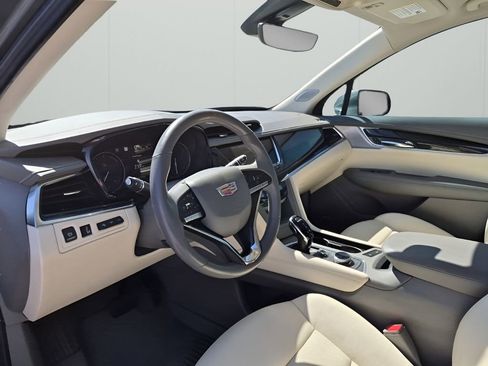 Used 2023 Cadillac XT6 Premium Luxury w/ Technology Package image 30