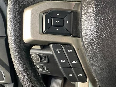 Used 2020 Ford F150 Lariat RWD image 23