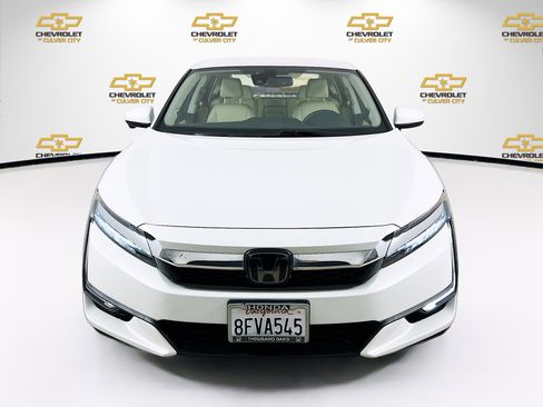 Used 2018 Honda Clarity Plug-In Hybrid image 2