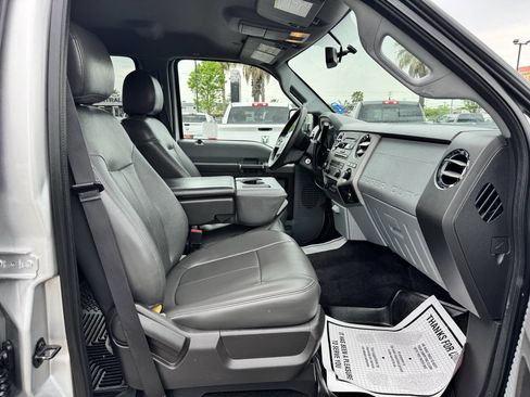 Used 2012 Ford F250 XLT w/ XLT Premium Pkg image 13