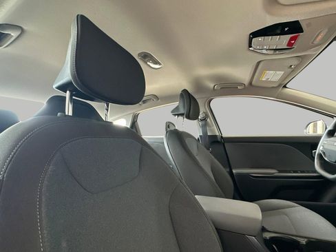 Certified 2025 Kia K4 LXS image 17
