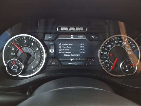 Used 2025 RAM 1500 Laramie image 16