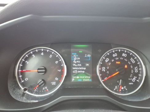 Certified 2022 Toyota RAV4 LE image 11