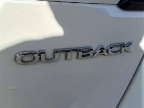 Used 2020 Subaru Outback Limited w/ Popular Package #2 image 10
