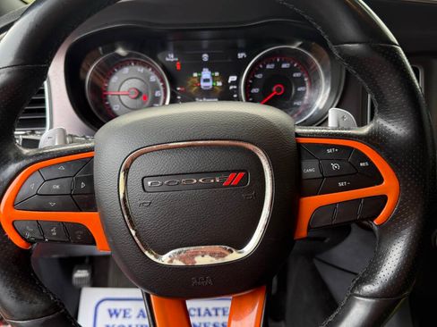 Used 2019 Dodge Charger GT RWD image 8