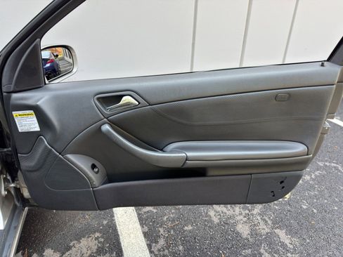 Used 2004 Mercedes-Benz C 230 Coupe image 33