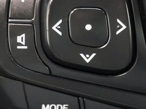 Used 2016 Toyota Camry LE image 27