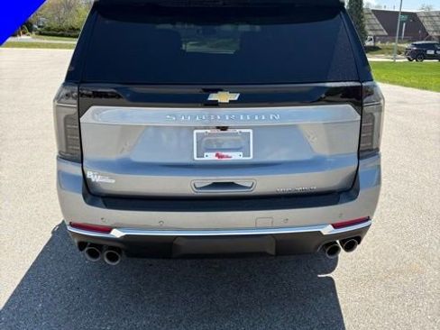 New 2026 Chevrolet Suburban Premier w/ Sun And Tow Package AWD/4WD image 4