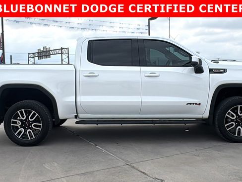 Used 2024 GMC Sierra 1500 AT4 image 4