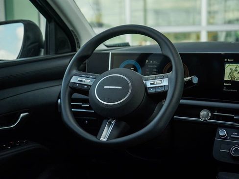 Certified 2026 Hyundai Tucson SE image 15