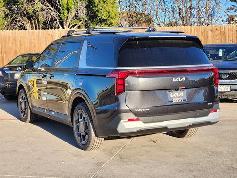 New 2026 Kia Carnival EX image 3