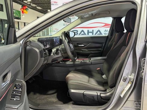 Used 2026 Nissan Sentra SR w/ Floor Mat Package FWD image 29