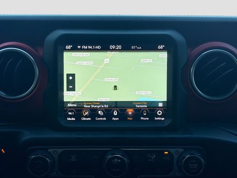 Used 2021 Jeep Wrangler Unlimited Rubicon AWD/4WD image 31