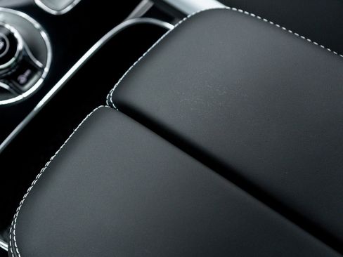 New 2025 Bentley Bentayga image 33