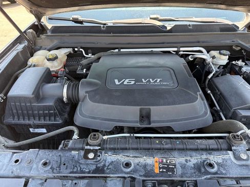 Used 2016 Chevrolet Colorado Z71 AWD/4WD image 24