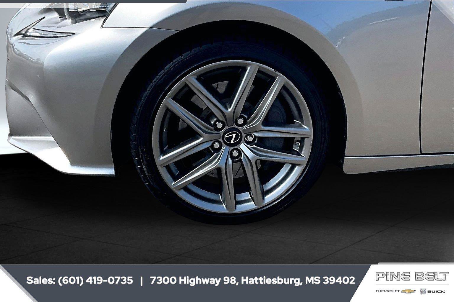 Used 2016 Lexus IS 200t RWD image 7