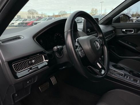 Used 2025 Honda Civic Sport image 27